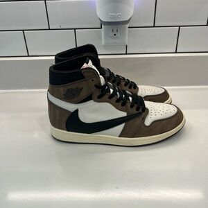 Jordan 1 Travis Scott Mocha High